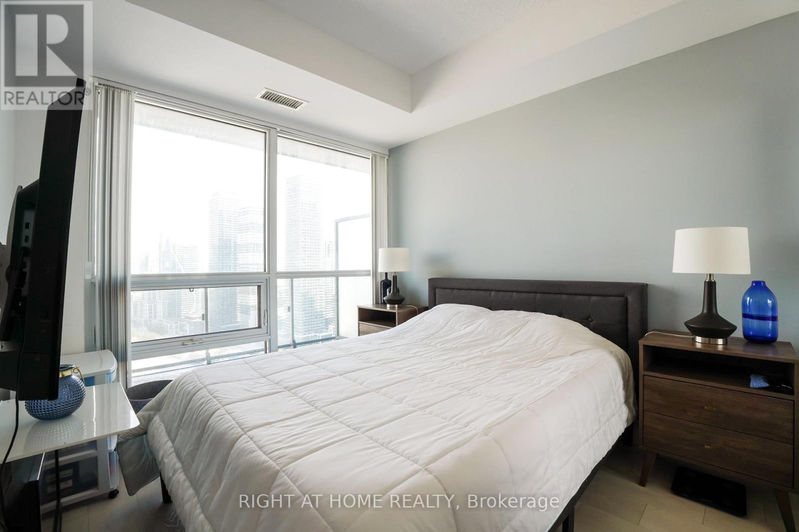3106 - 2220 Lakeshore Boulevard W, Toronto, Ontario  M8V 0C1 - Photo 16 - W12453276