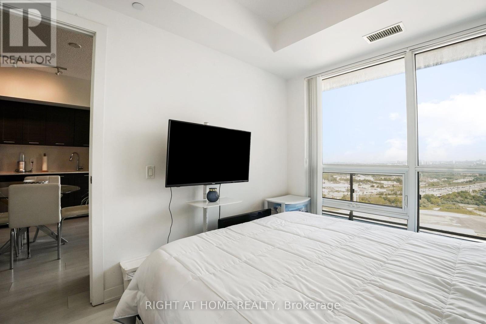 3106 - 2220 Lakeshore Boulevard W, Toronto, Ontario  M8V 0C1 - Photo 17 - W12453276