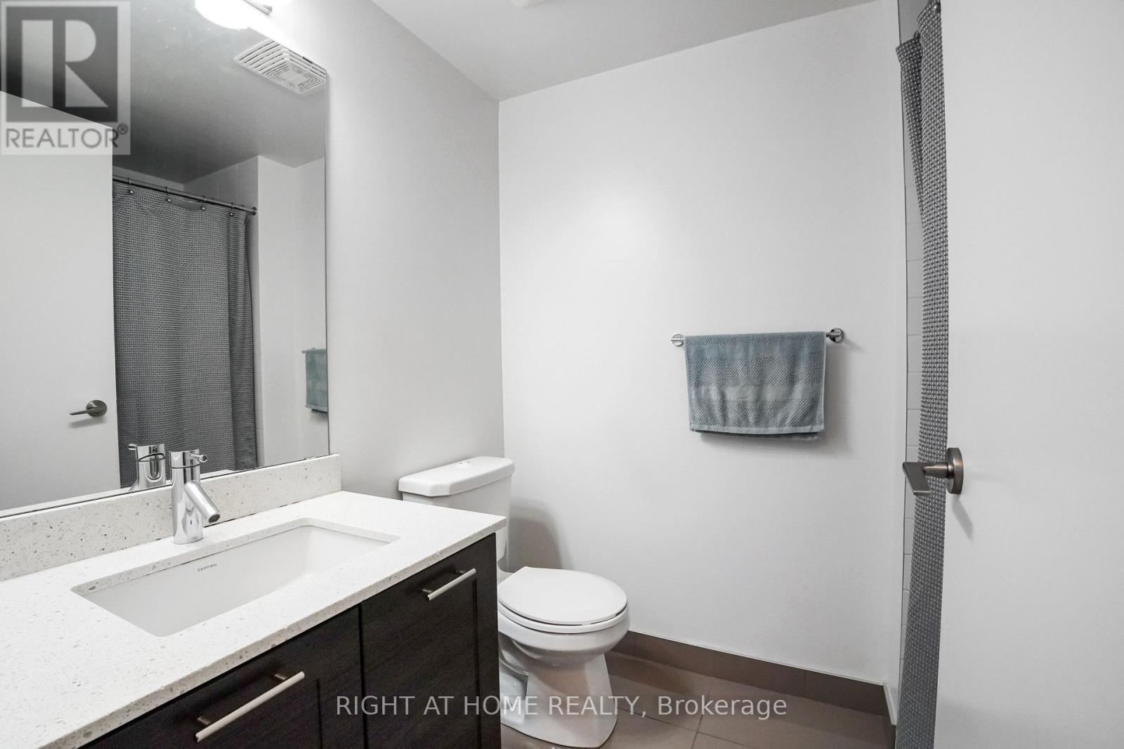 3106 - 2220 Lakeshore Boulevard W, Toronto, Ontario  M8V 0C1 - Photo 18 - W12453276