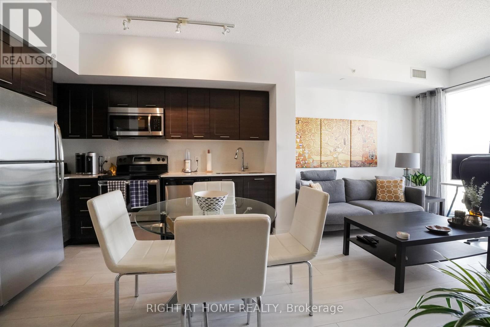 3106 - 2220 Lakeshore Boulevard W, Toronto, Ontario  M8V 0C1 - Photo 9 - W12453276