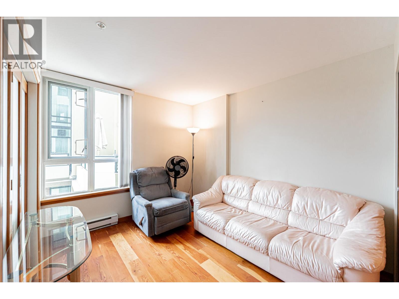 412 10 Renaissance Square, New Westminster, British Columbia  V3M 7B1 - Photo 13 - R3056171