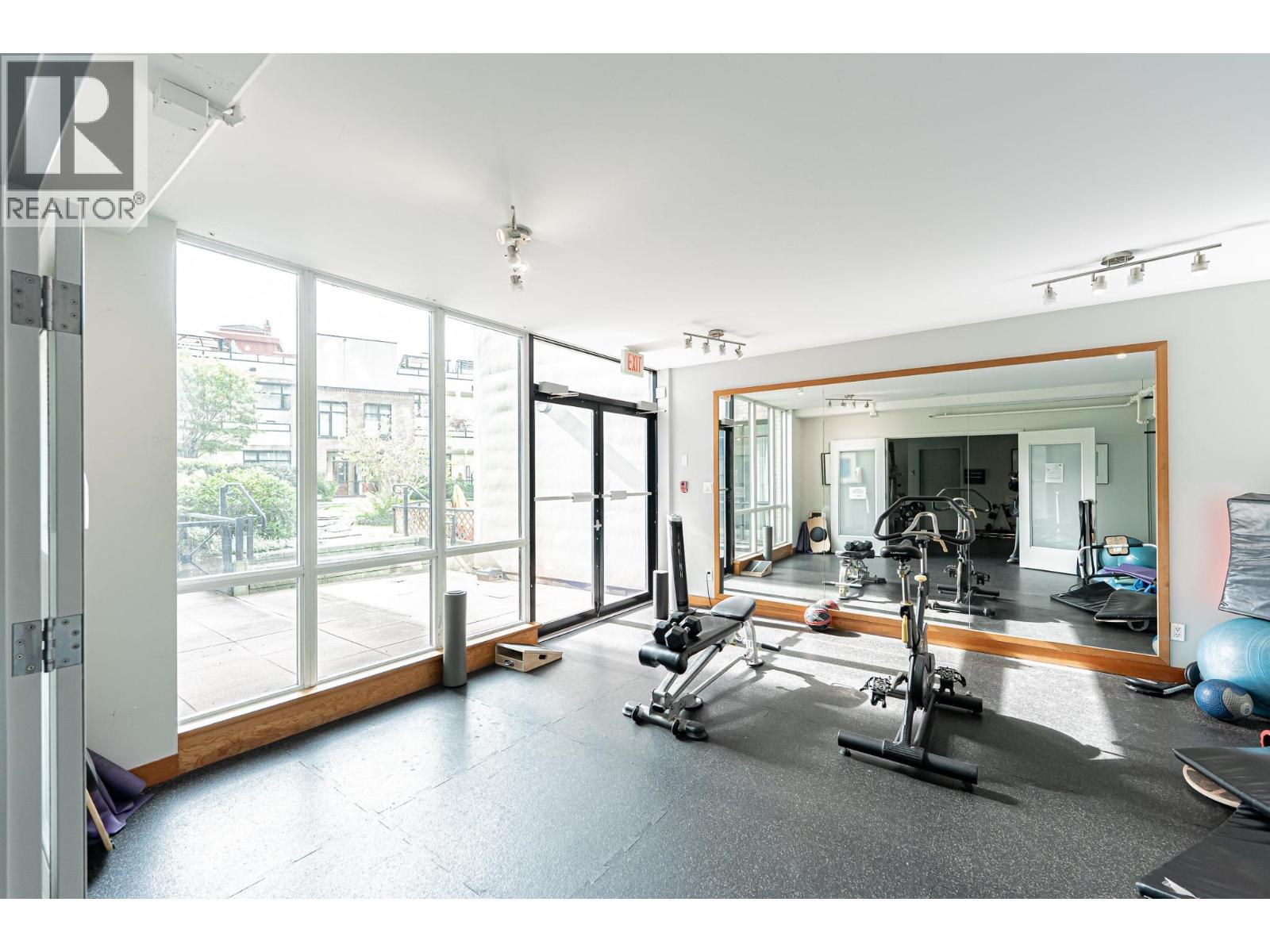 412 10 Renaissance Square, New Westminster, British Columbia  V3M 7B1 - Photo 31 - R3056171