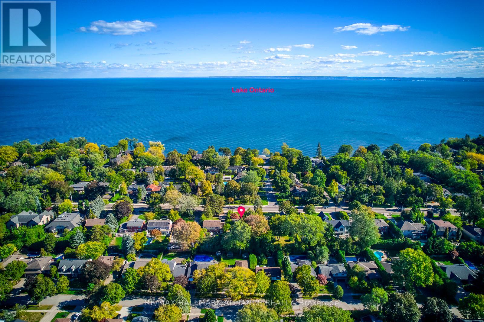 4447 Lakeshore Road, Burlington, Ontario  L7L 1B3 - Photo 2 - W12449262