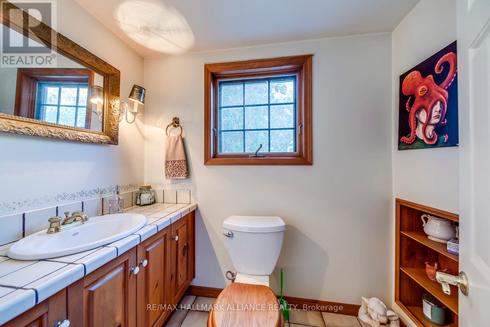 4447 Lakeshore Road, Burlington, Ontario  L7L 1B3 - Photo 27 - W12449262