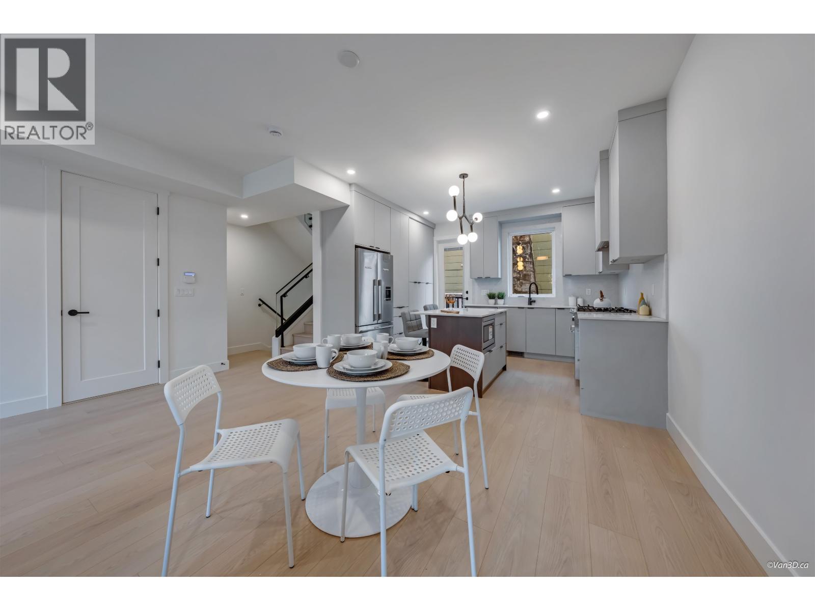 4 7893 2nd Street, Burnaby, British Columbia  V3N 2S4 - Photo 5 - R3057016