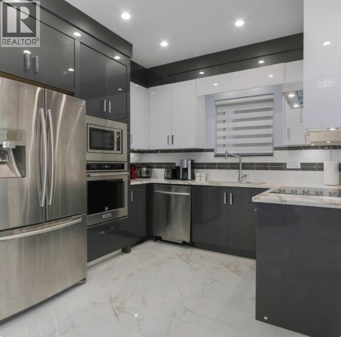 4666 Earles Street, Vancouver, British Columbia  V5R 3R2 - Photo 5 - R3056462