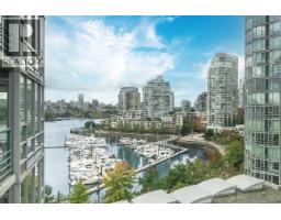 1101 1033 MARINASIDE CRESCENT