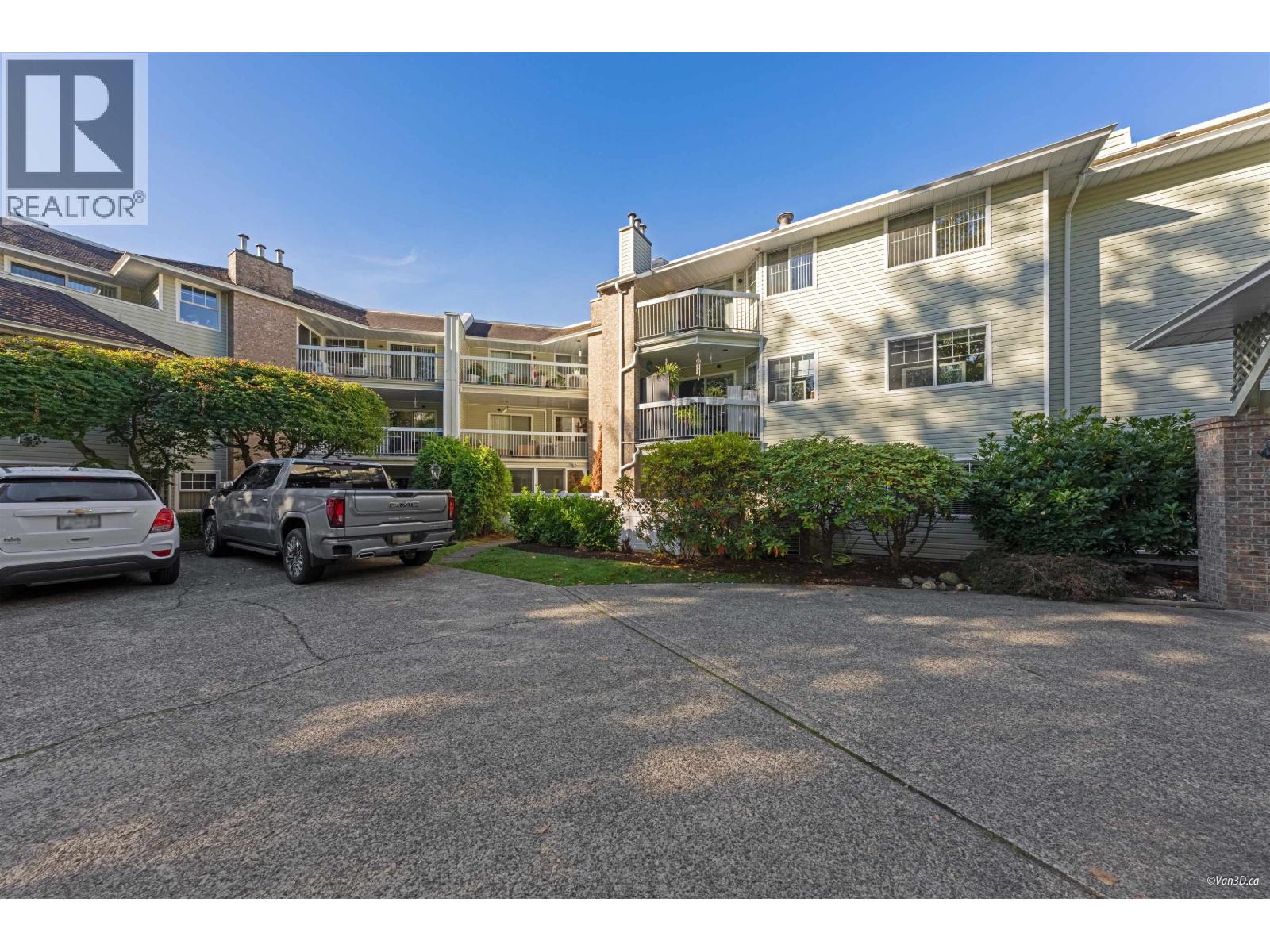301 22514 116 Avenue, Maple Ridge, British Columbia  V2X 0N8 - Photo 3 - R3056921