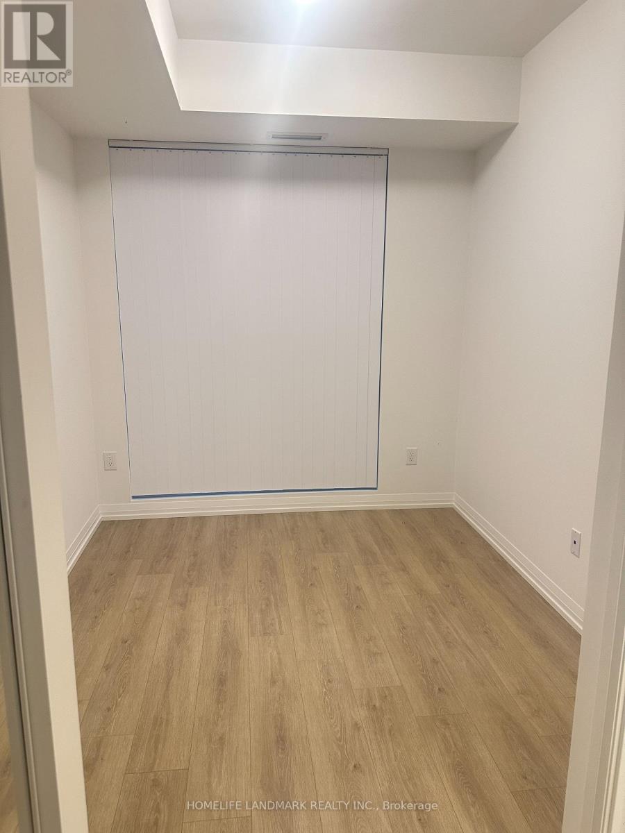 1012 - 8 Widmer Street, Toronto, Ontario  M5V 0W6 - Photo 5 - C12453286