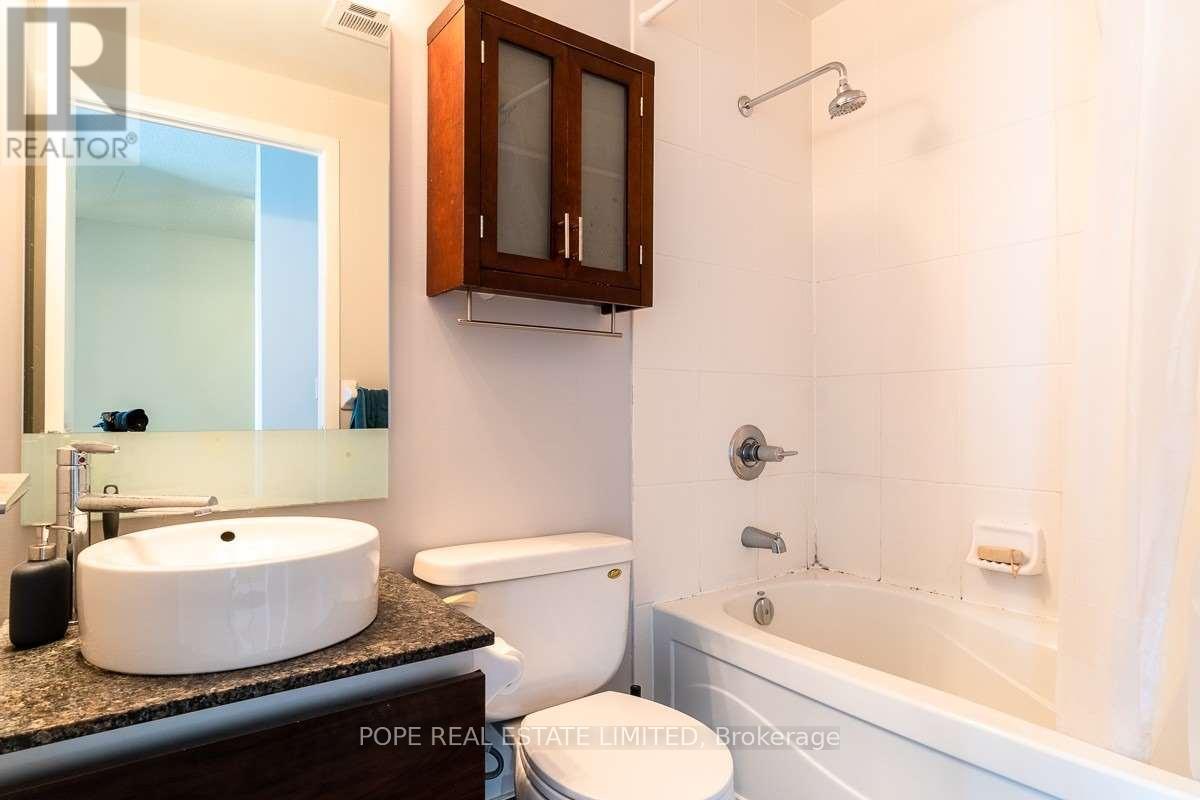 803 - 205 Frederick Street, Toronto, Ontario  M5A 4V3 - Photo 11 - C12453290