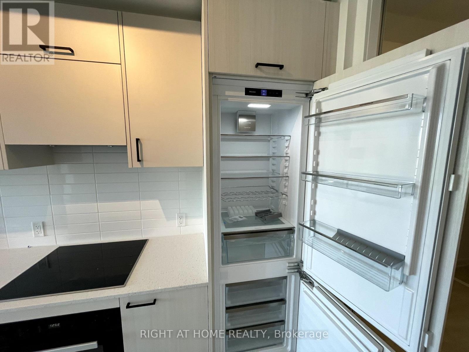 414 - 1 Kyle Lowry Road, Toronto, Ontario  M3C 1H7 - Photo 4 - C12453291