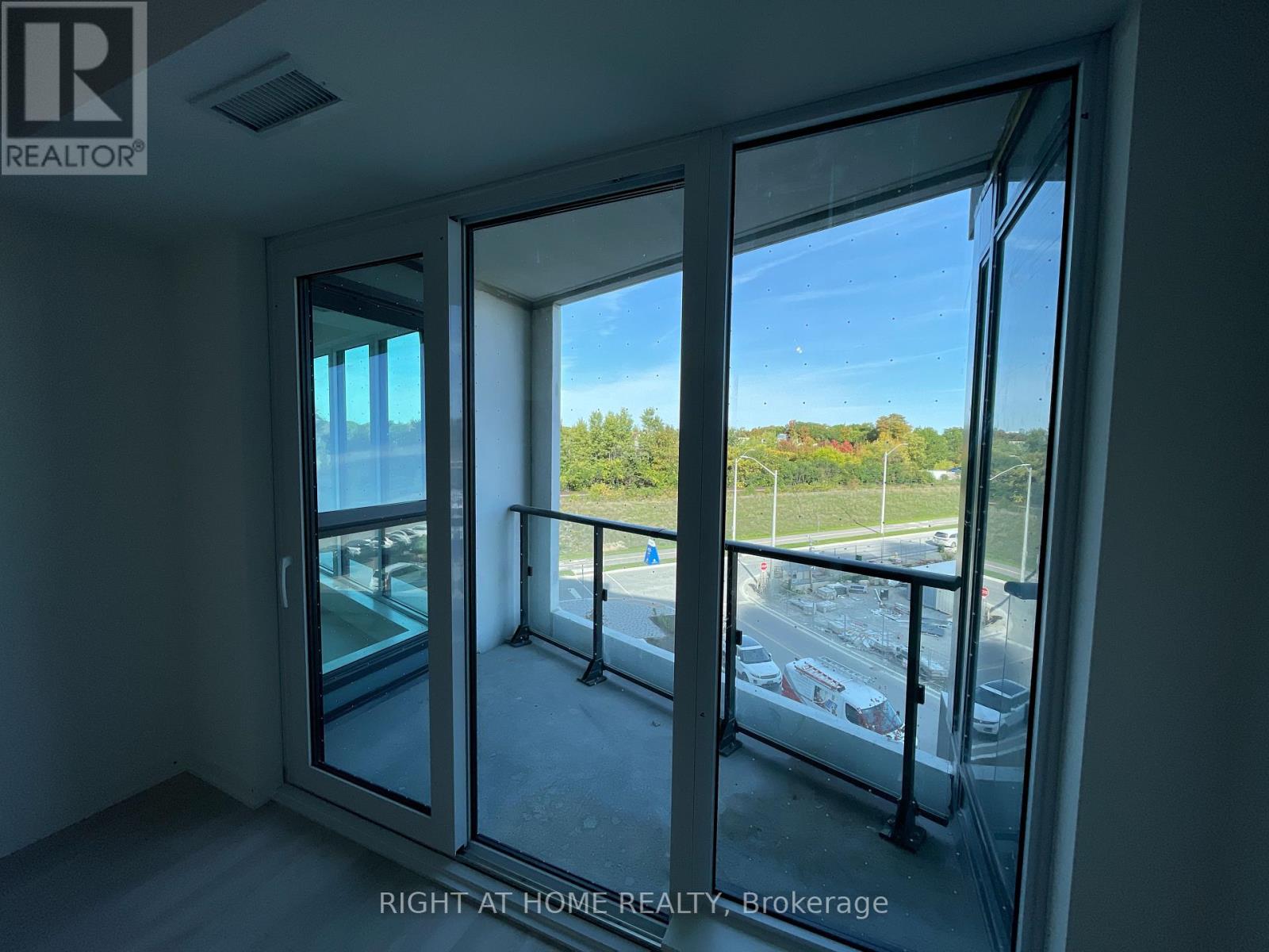 414 - 1 Kyle Lowry Road, Toronto, Ontario  M3C 1H7 - Photo 6 - C12453291
