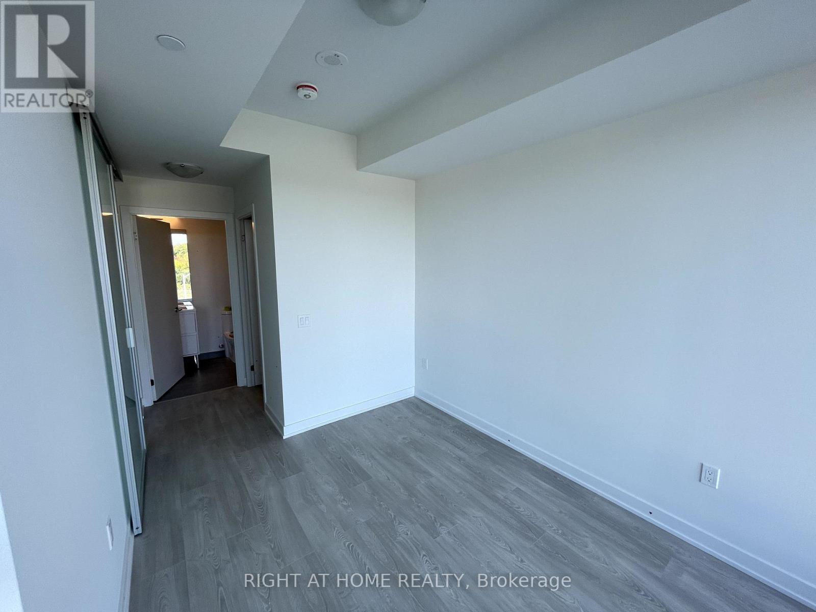 414 - 1 Kyle Lowry Road, Toronto, Ontario  M3C 1H7 - Photo 8 - C12453291