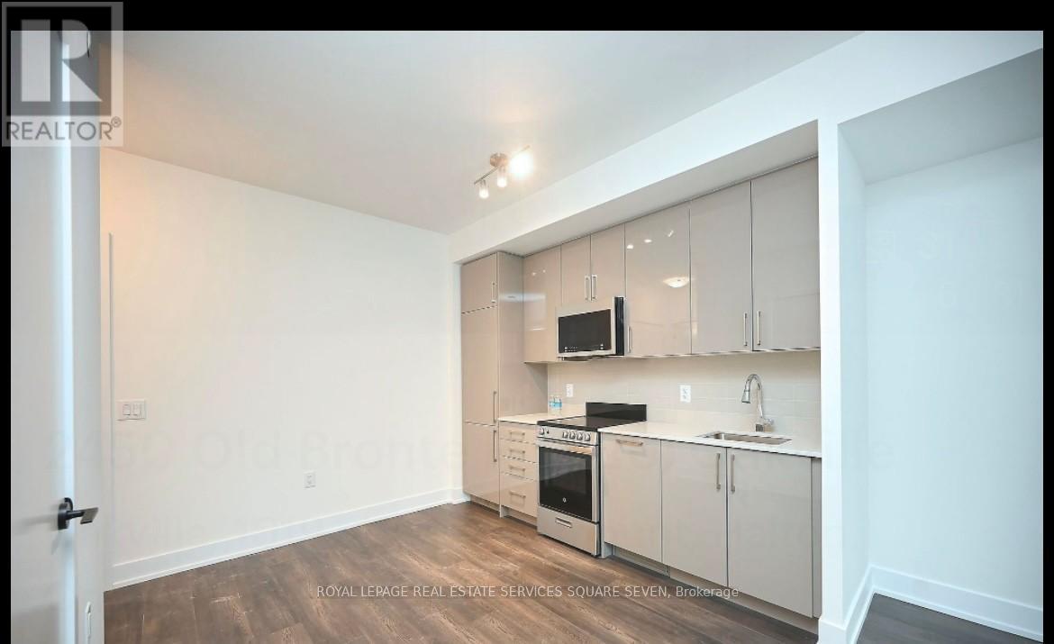 226 - 2450 Old Bronte Road, Oakville, Ontario  L6M 5P6 - Photo 3 - W12439255