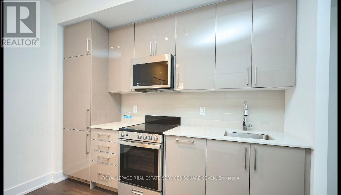 226 - 2450 Old Bronte Road, Oakville, Ontario  L6M 5P6 - Photo 2 - W12439255