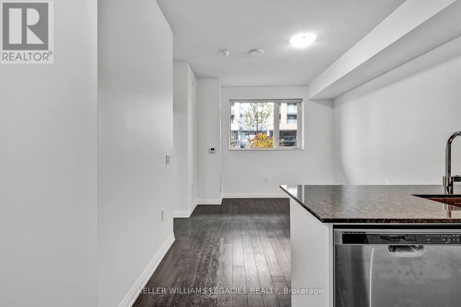 106 - 99 Eagle Rock Way, Vaughan, Ontario  L6A 5A7 - Photo 13 - N12453288