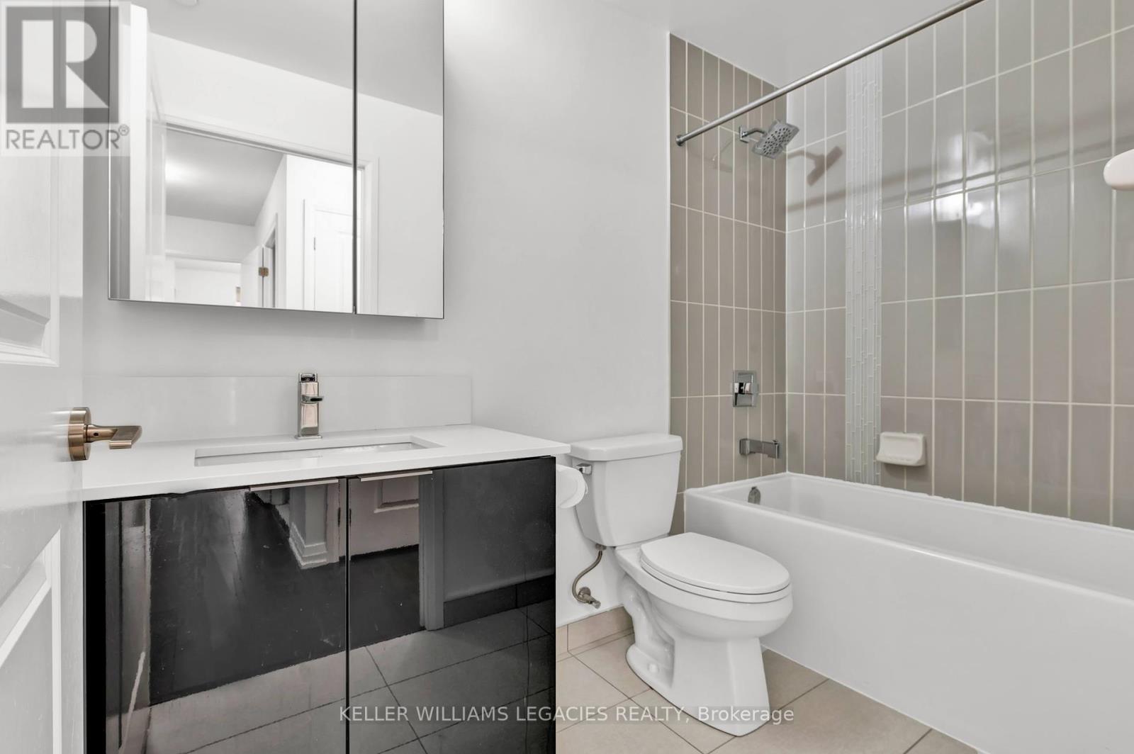 106 - 99 Eagle Rock Way, Vaughan, Ontario  L6A 5A7 - Photo 29 - N12453288