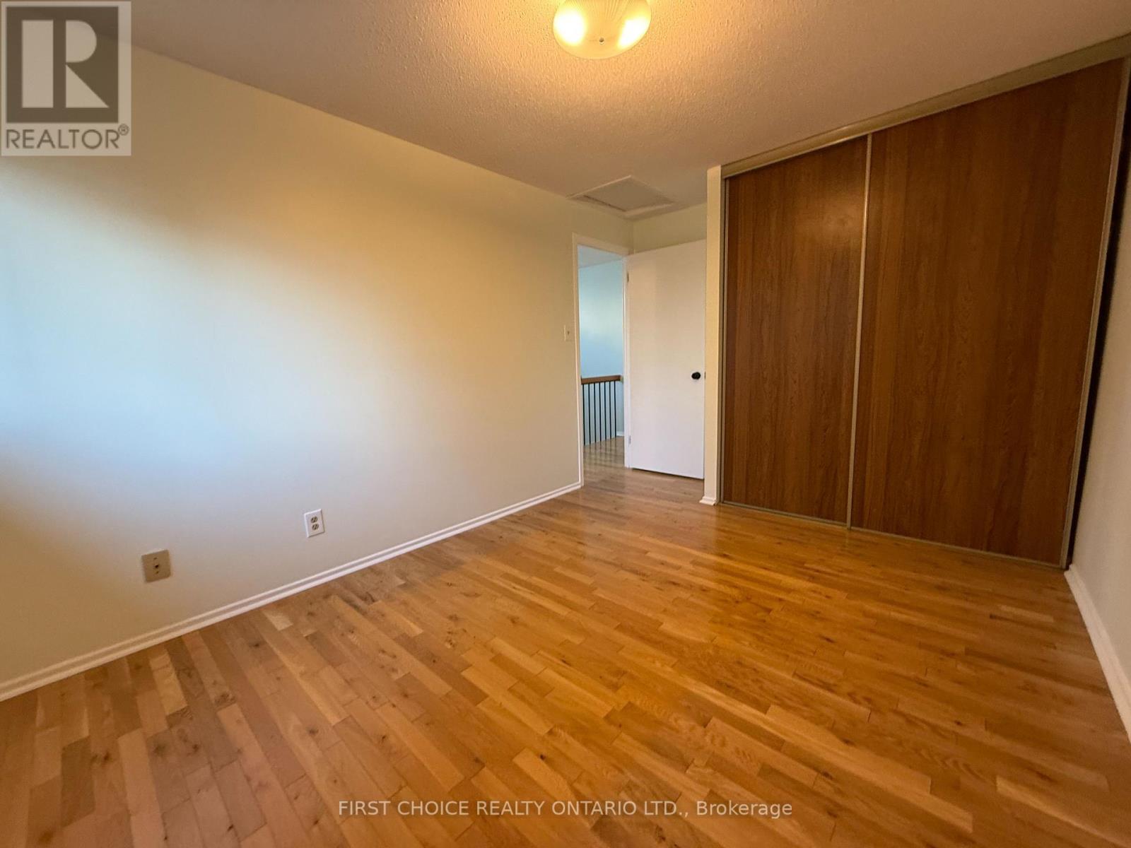 7913 Jeanne D'arc Boulevard, Ottawa, Ontario  K1C 2C7 - Photo 9 - X12453304
