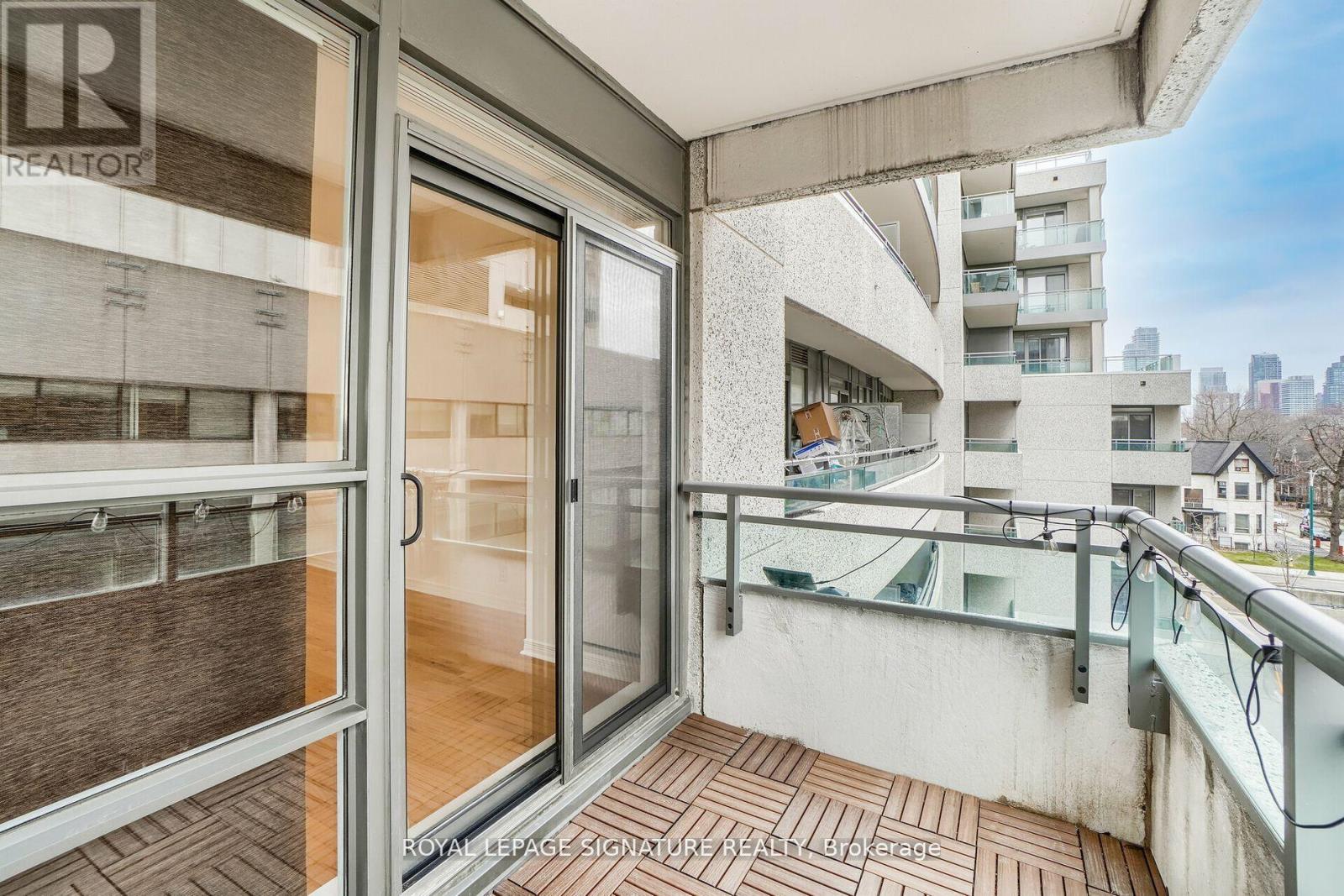 403 - 736 Spadina Avenue, Toronto, Ontario  M5S 2J6 - Photo 12 - C12453308