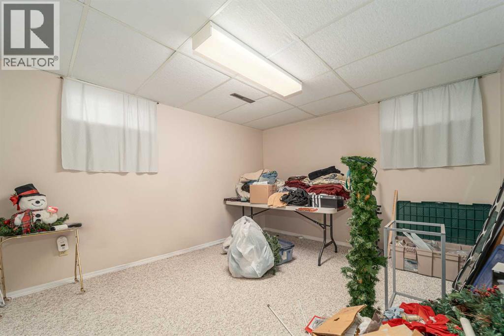 1034 Cameron Road S, Lethbridge, Alberta  T1K 4B3 - Photo 30 - A2259711