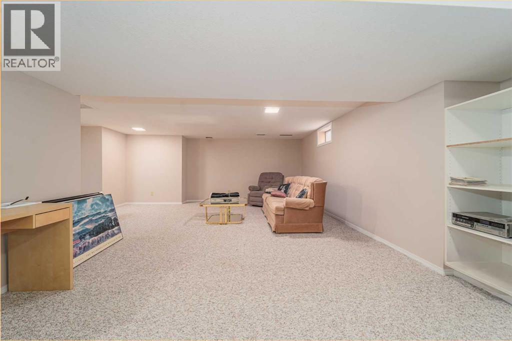 1034 Cameron Road S, Lethbridge, Alberta  T1K 4B3 - Photo 28 - A2259711