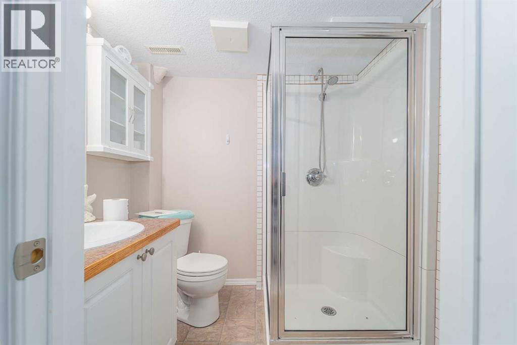 1034 Cameron Road S, Lethbridge, Alberta  T1K 4B3 - Photo 32 - A2259711