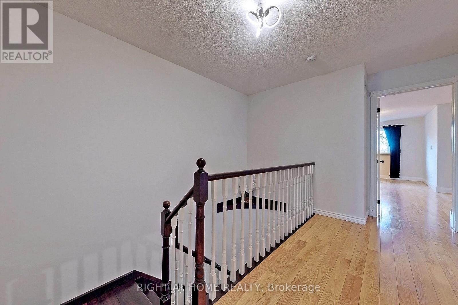 24 Antique Drive, Richmond Hill, Ontario  L4E 3X5 - Photo 14 - N12453302