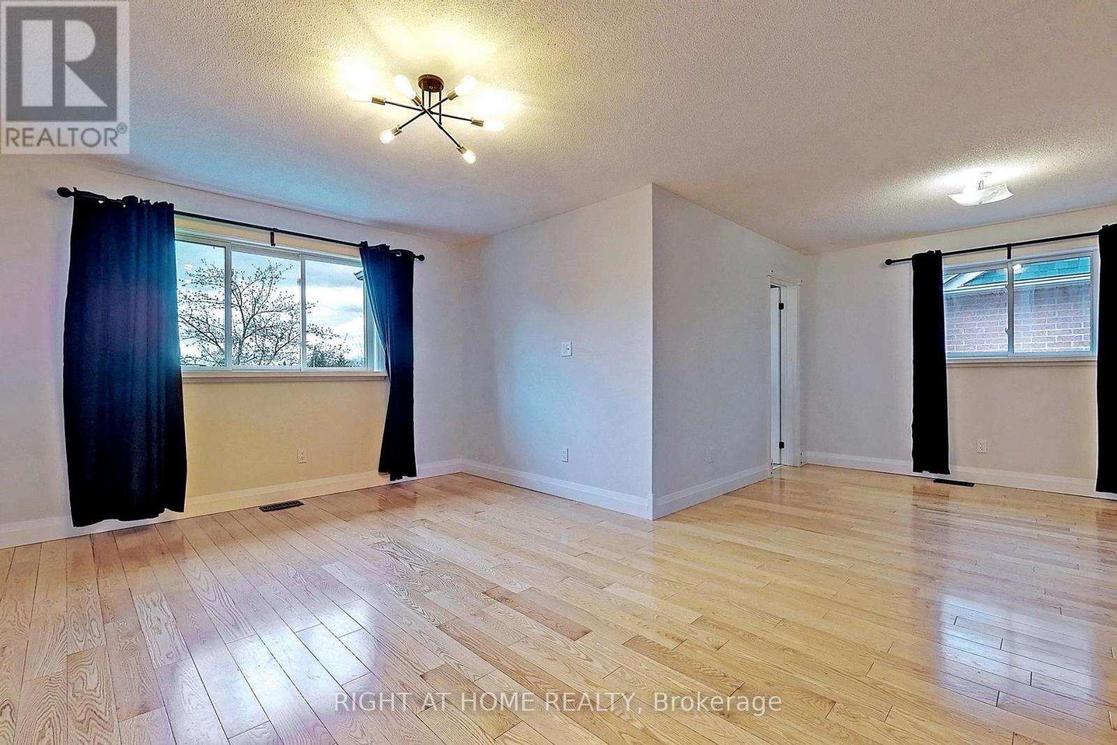 24 Antique Drive, Richmond Hill, Ontario  L4E 3X5 - Photo 16 - N12453302