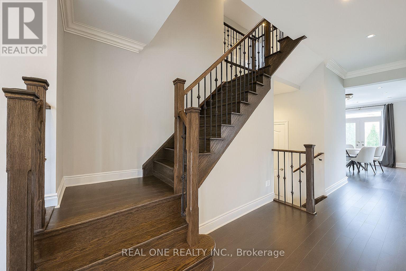 998 Wilbur Pipher Circle, Newmarket, Ontario  L3X 0G5 - Photo 17 - N12453312