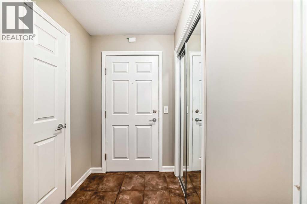 3104, 92 Crystal Shores Road, Okotoks, Alberta  T1S 2N1 - Photo 3 - A2263306