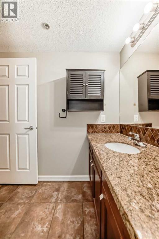 3104, 92 Crystal Shores Road, Okotoks, Alberta  T1S 2N1 - Photo 32 - A2263306