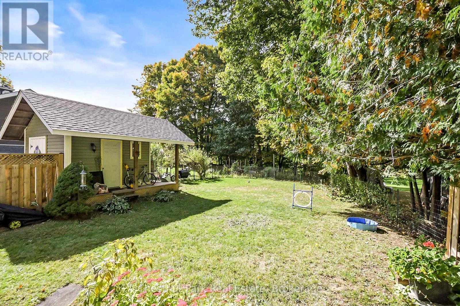 1226 Milford Bay Road, Muskoka Lakes, Ontario  P0B 1E0 - Photo 24 - X12453327