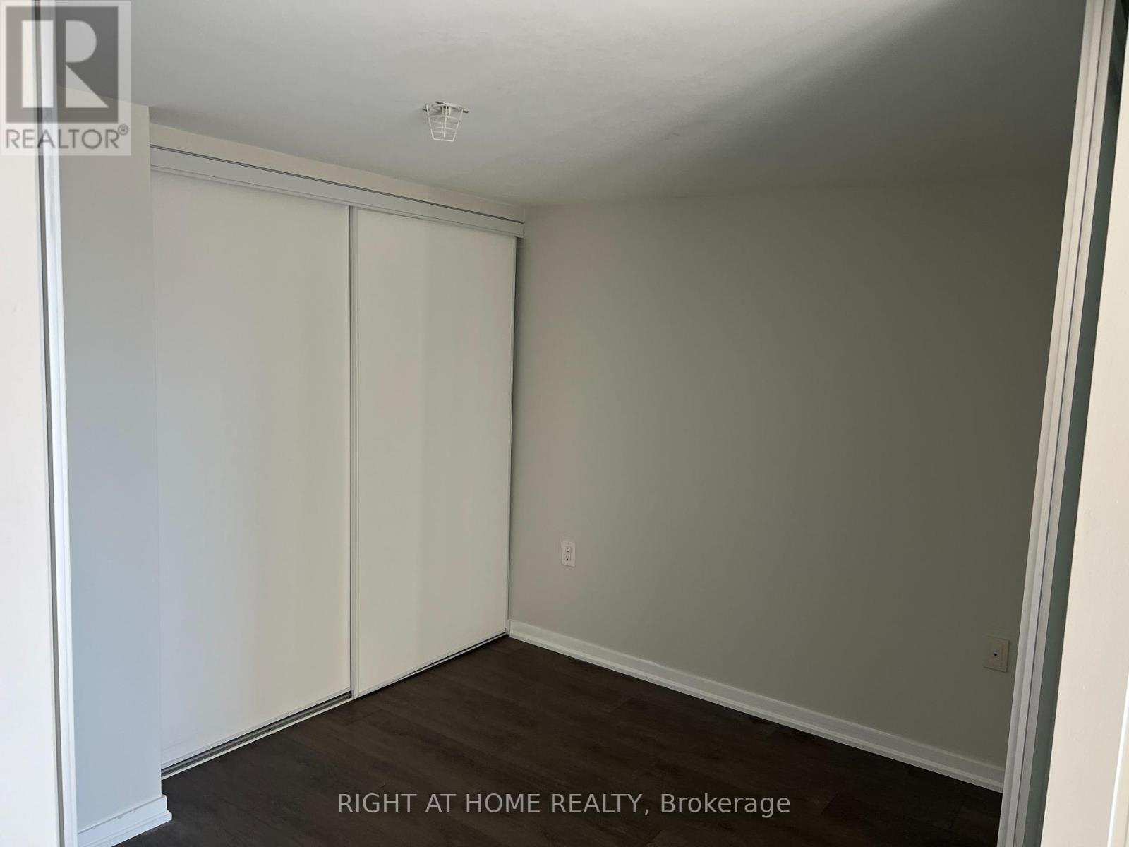 817 - 36 Lisgar Street, Toronto, Ontario  M6J 0C7 - Photo 4 - C12453342