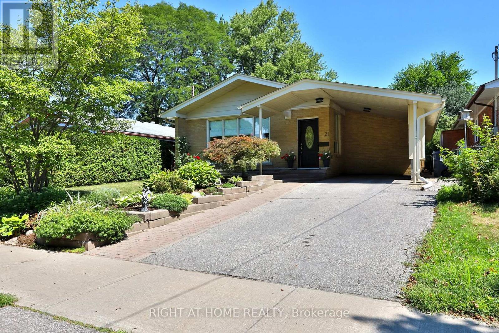 21 Gaiety Drive, Toronto, Ontario  M1H 1B9 - Photo 2 - E12453329