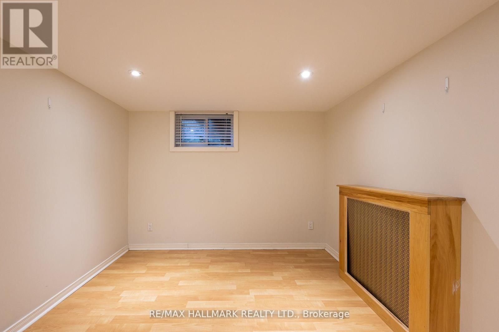 Lower - 96 Glen Davis Crescent, Toronto, Ontario  M4E 1X5 - Photo 11 - E12453338