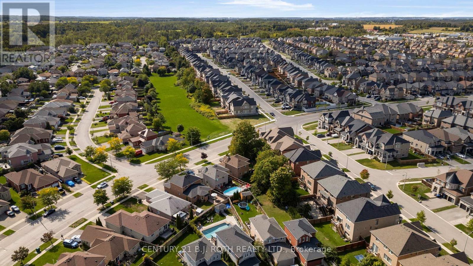 2007 Webster Boulevard, Innisfil, Ontario  L9S 2A3 - Photo 43 - N12453319