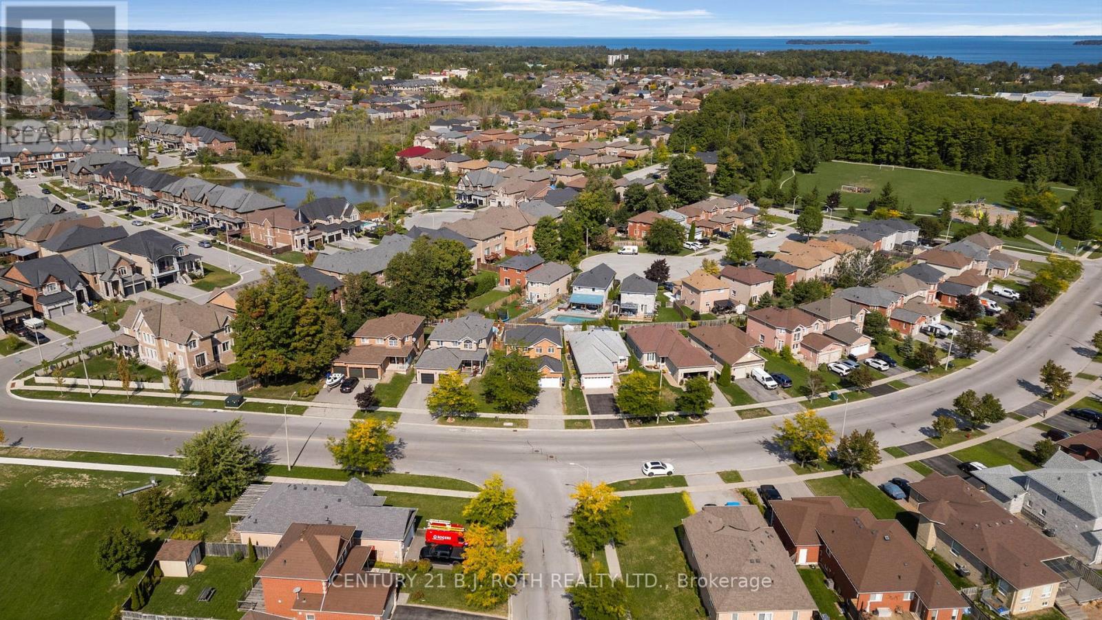 2007 Webster Boulevard, Innisfil, Ontario  L9S 2A3 - Photo 45 - N12453319