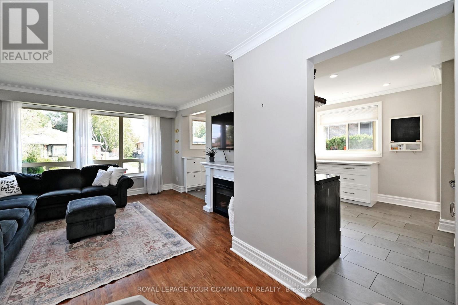 62 Haida Drive, Aurora, Ontario  L4G 3C8 - Photo 13 - N12453335