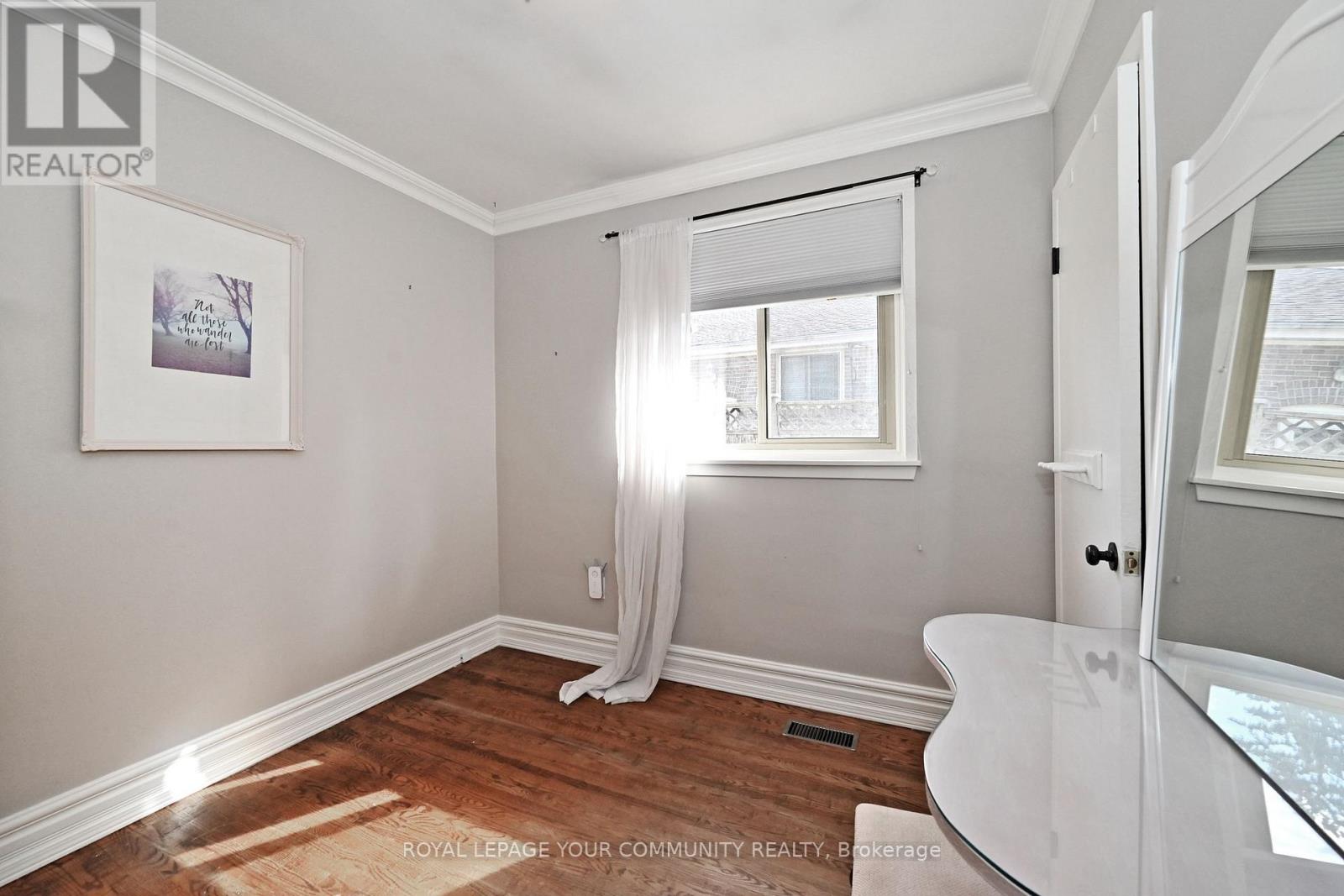 62 Haida Drive, Aurora, Ontario  L4G 3C8 - Photo 25 - N12453335