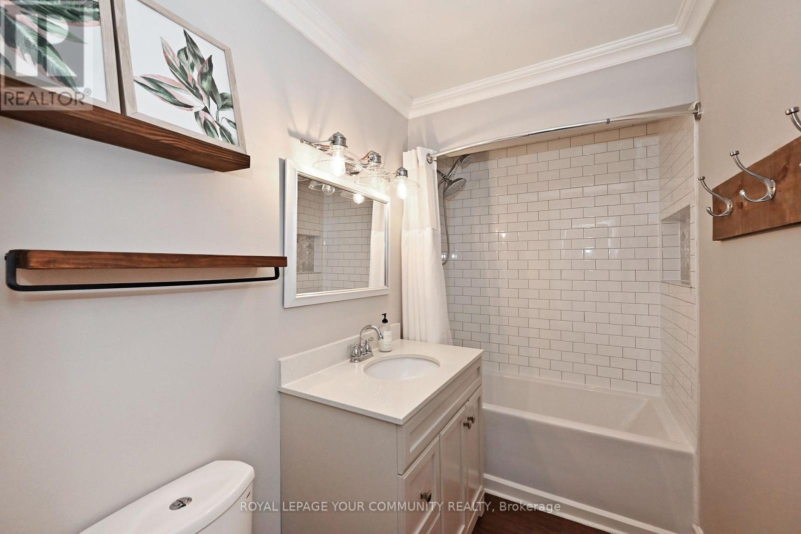 62 Haida Drive, Aurora, Ontario  L4G 3C8 - Photo 27 - N12453335