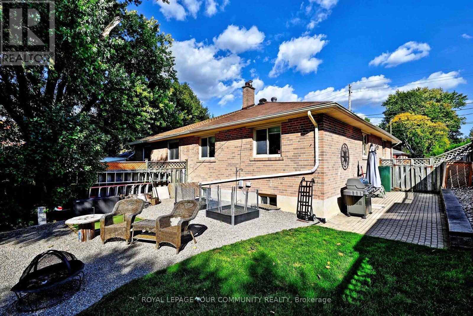 62 Haida Drive, Aurora, Ontario  L4G 3C8 - Photo 43 - N12453335