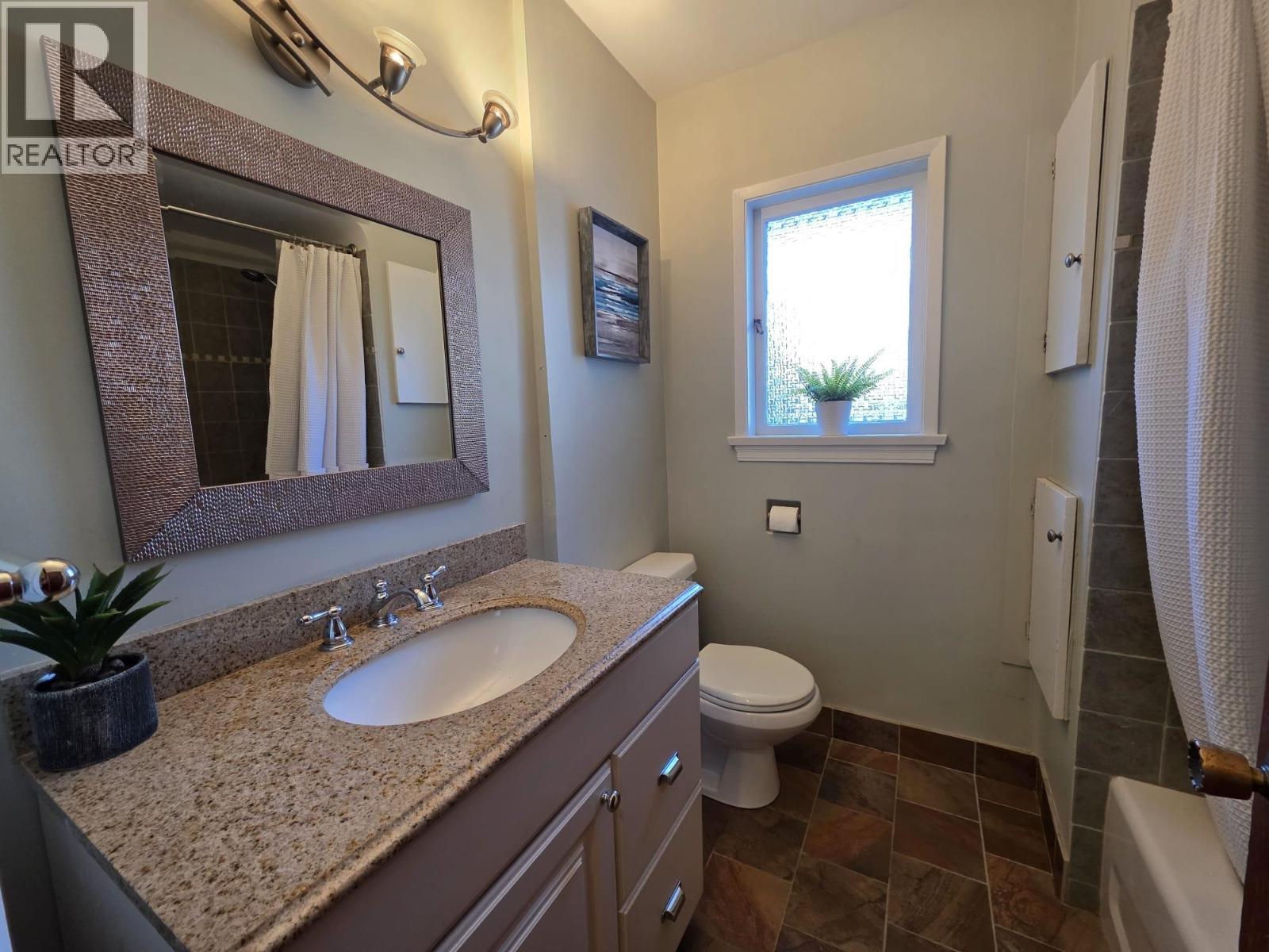 2725 E 52nd Avenue, Vancouver, British Columbia  V5S 1S9 - Photo 12 - R3056252