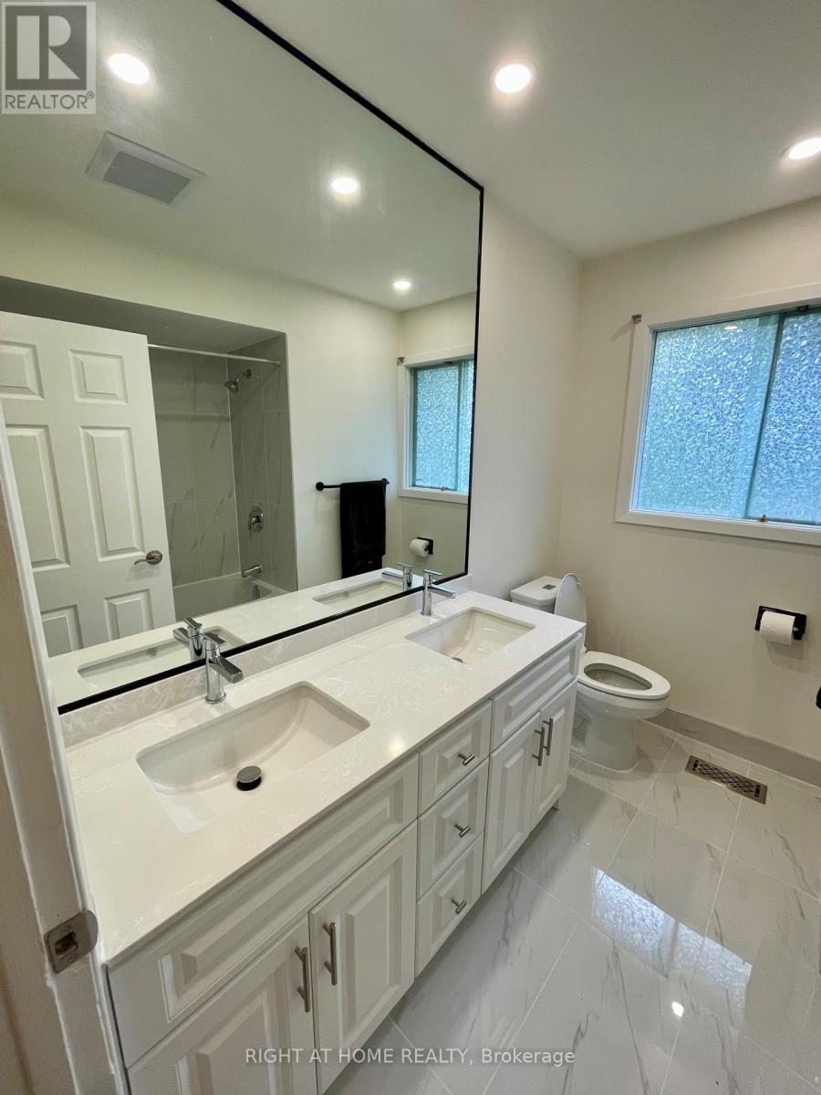 1382 Gainsborough Drive, Oakville, Ontario  L6H 2H6 - Photo 8 - W12453318