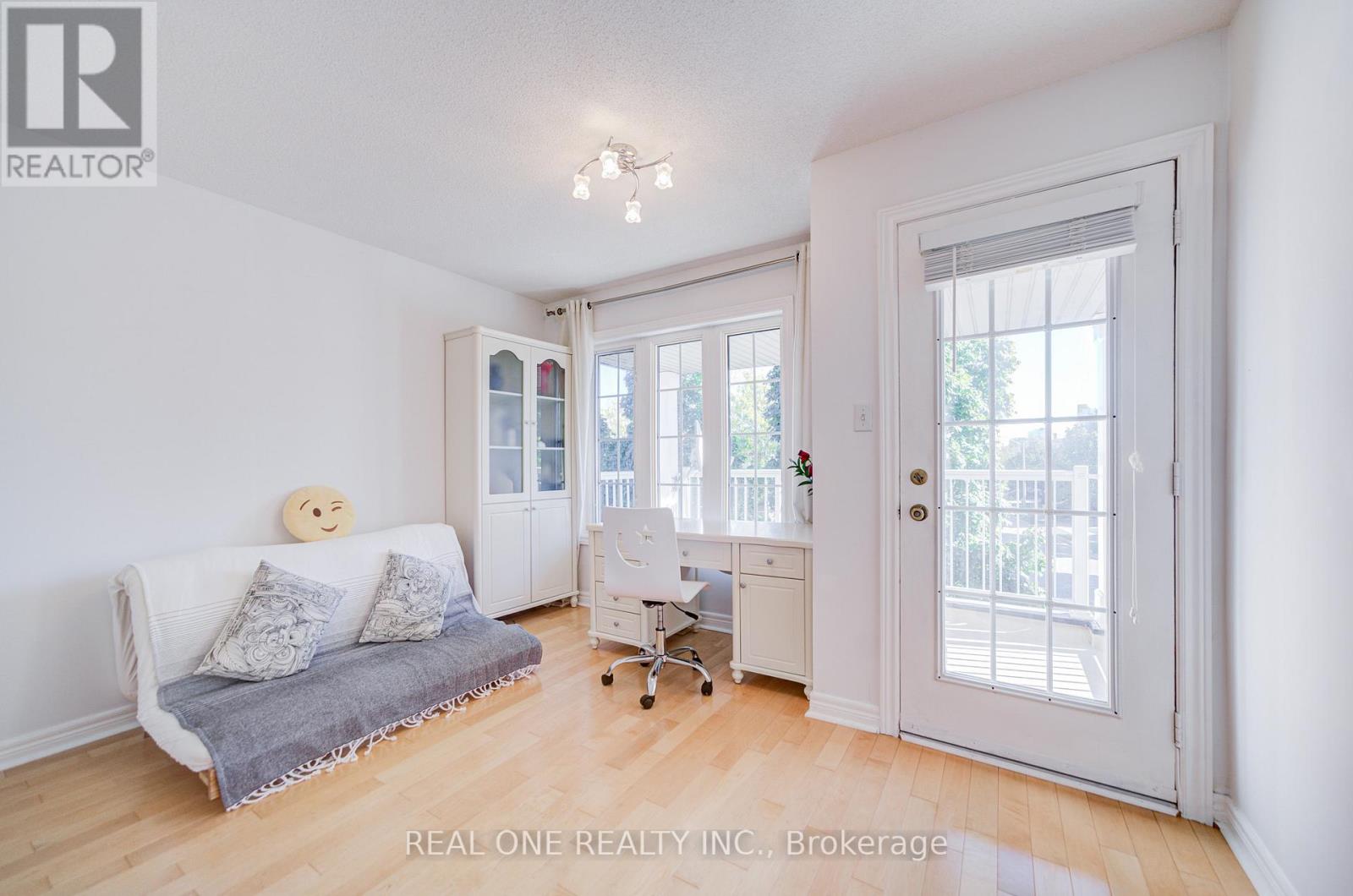 149 Paris Street, Mississauga, Ontario  L4Z 4H6 - Photo 28 - W12453321
