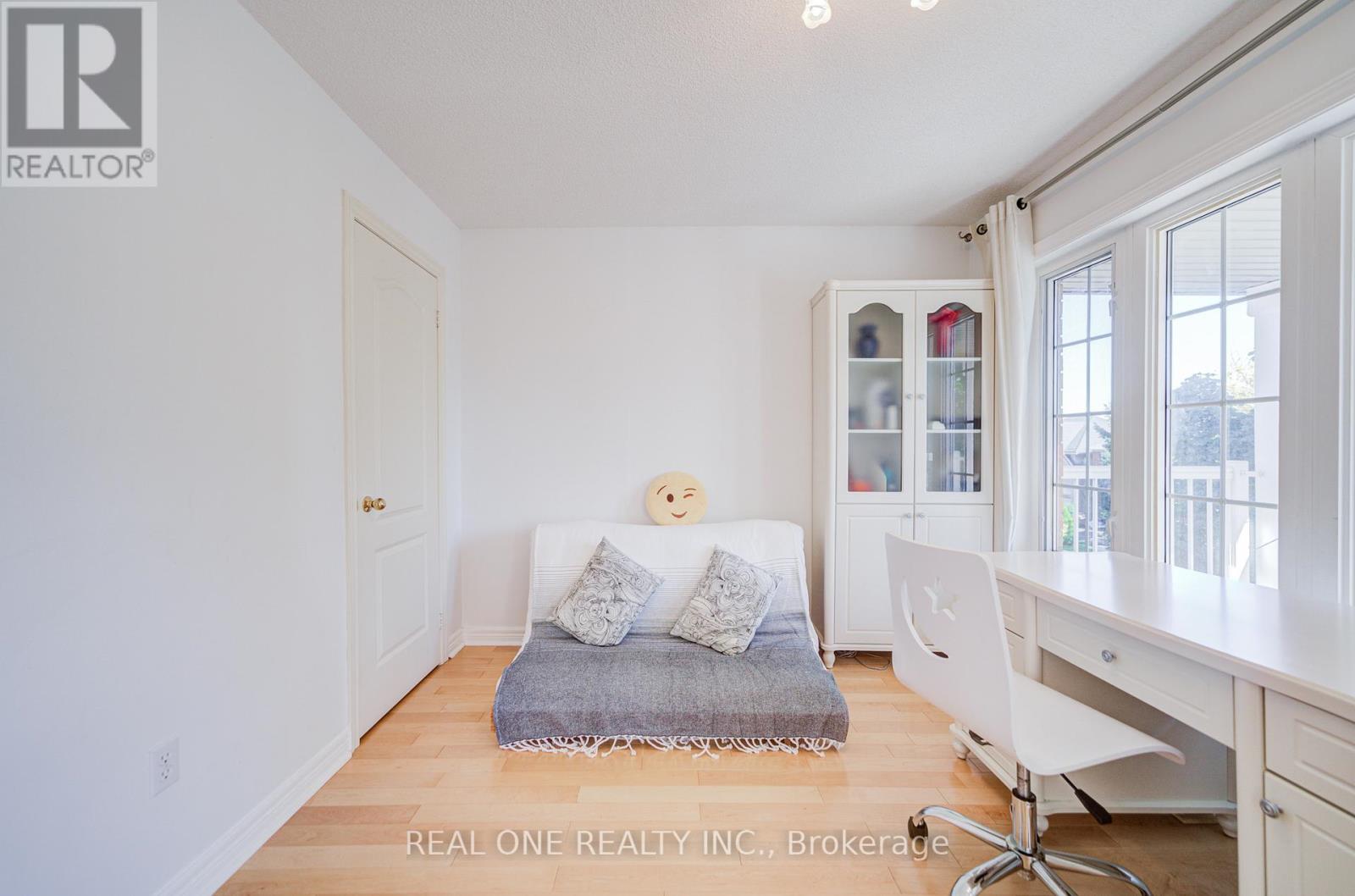 149 Paris Street, Mississauga, Ontario  L4Z 4H6 - Photo 29 - W12453321
