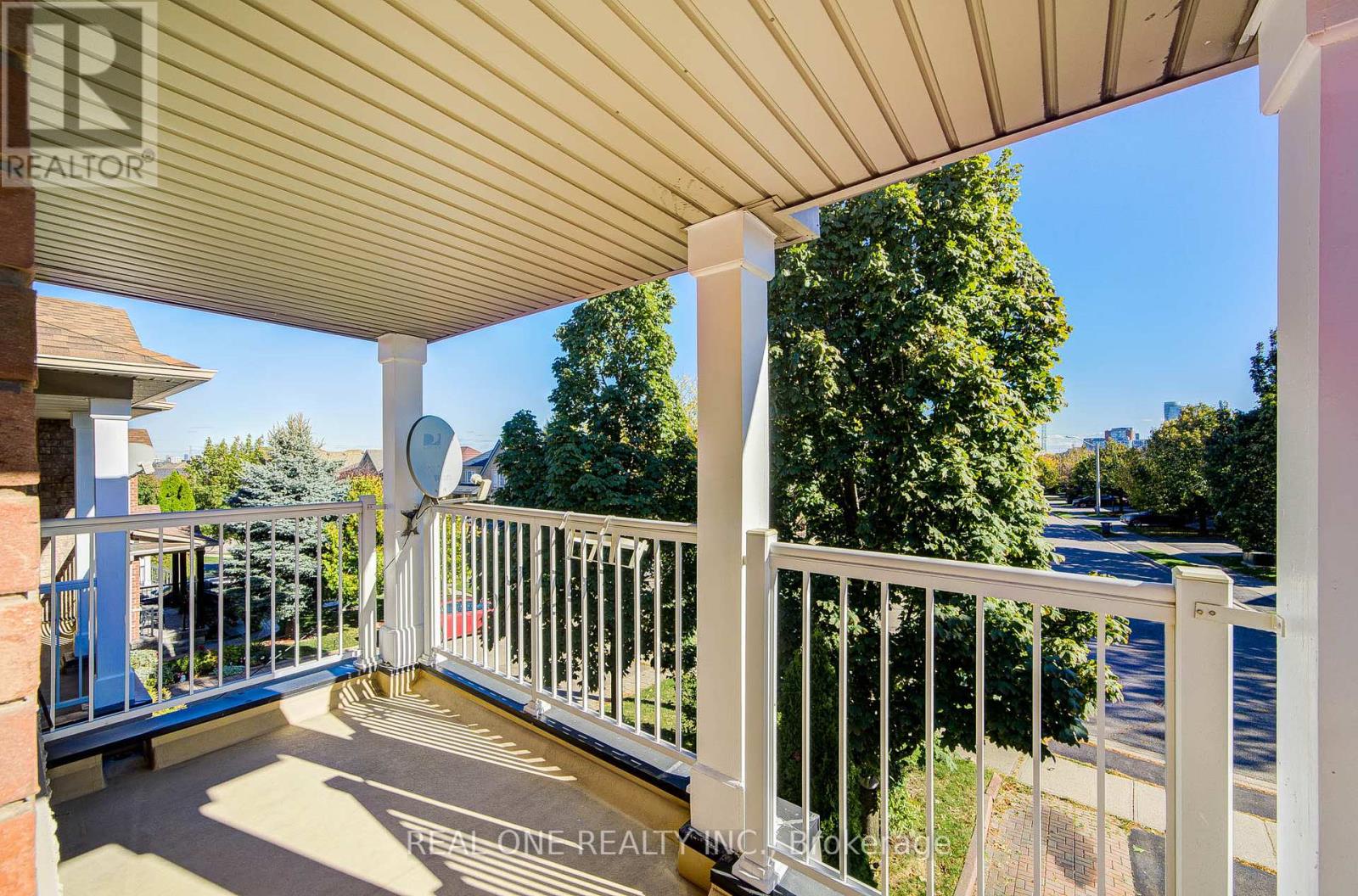 149 Paris Street, Mississauga, Ontario  L4Z 4H6 - Photo 31 - W12453321