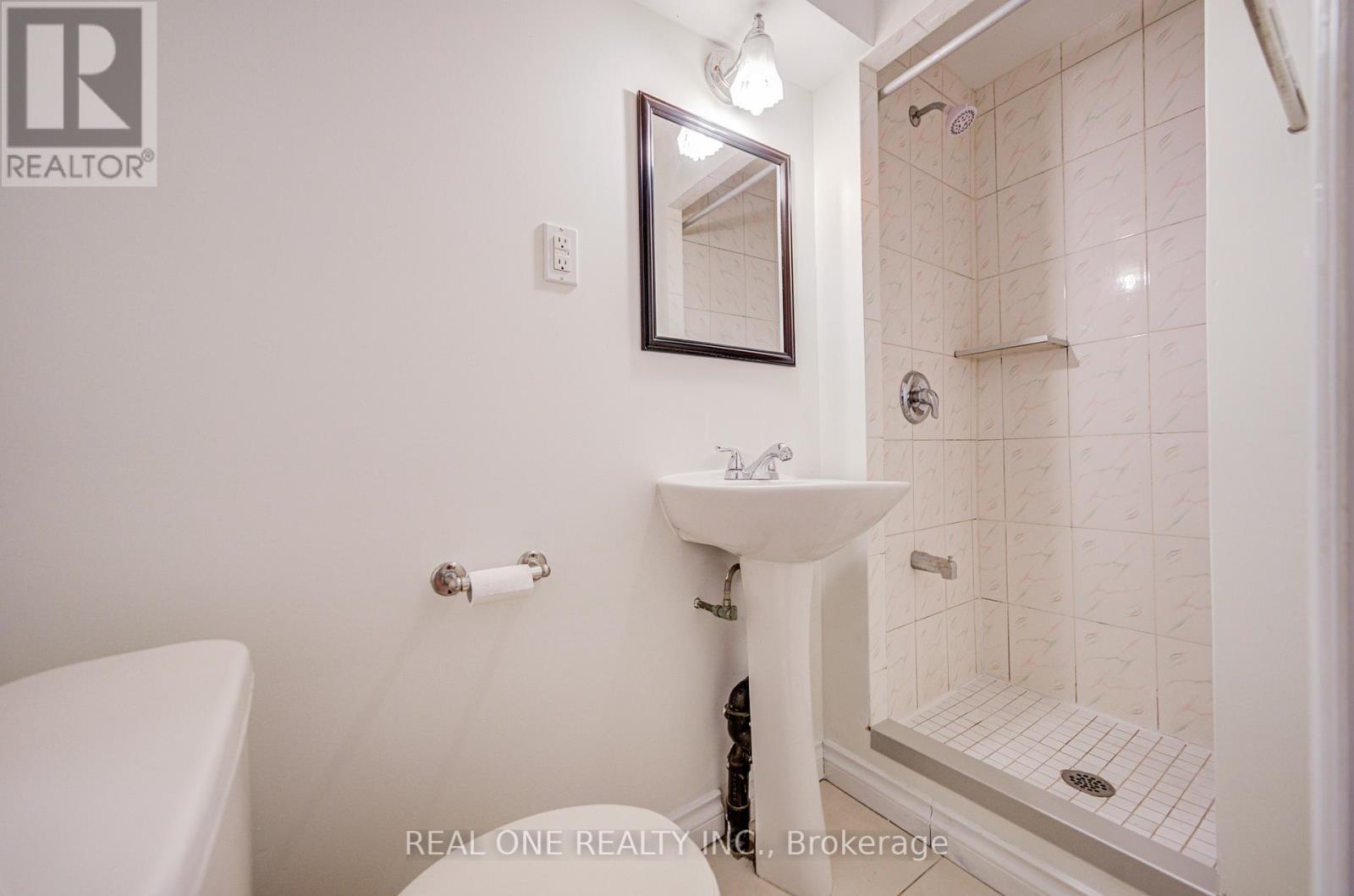 149 Paris Street, Mississauga, Ontario  L4Z 4H6 - Photo 41 - W12453321