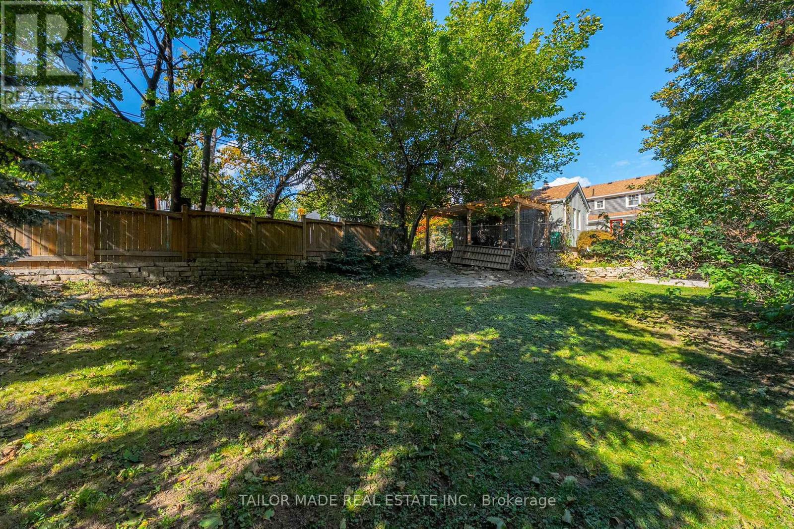 19 Isabella Street, Brampton, Ontario  L6X 1P4 - Photo 44 - W12453326