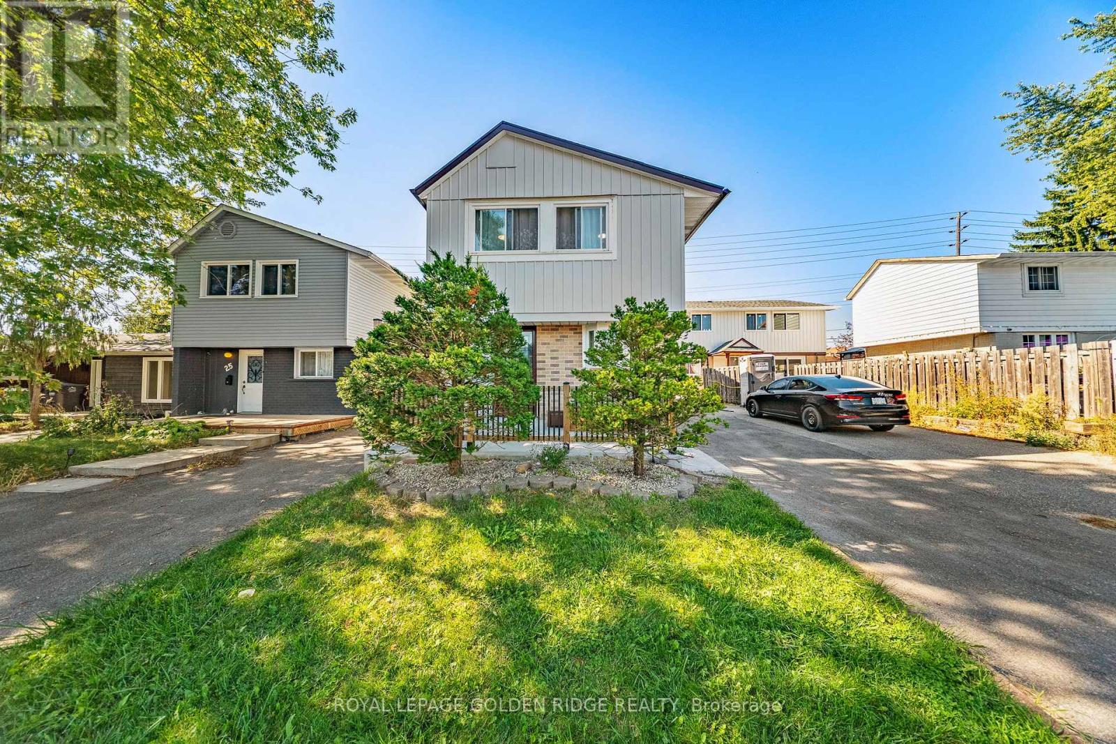 24 HILLBANK TRAIL, Brampton, Ontario
