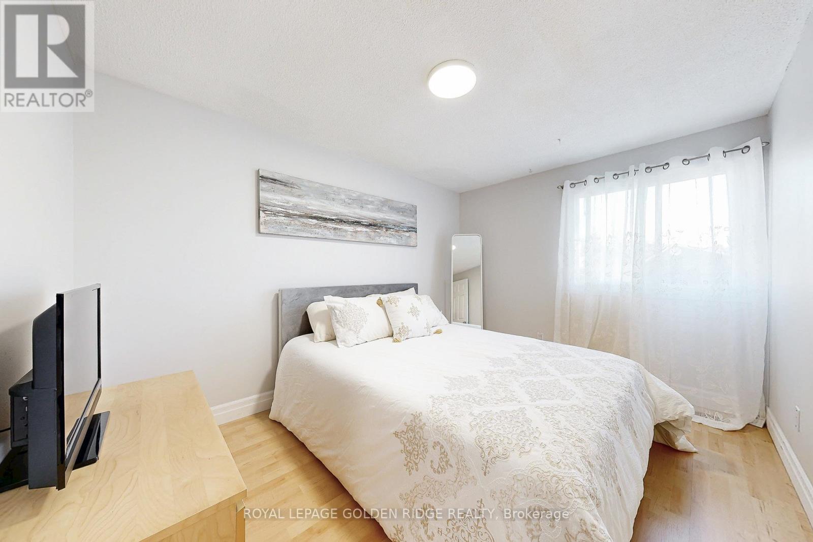 24 Hillbank Trail, Brampton, Ontario  L6S 1P6 - Photo 18 - W12453330